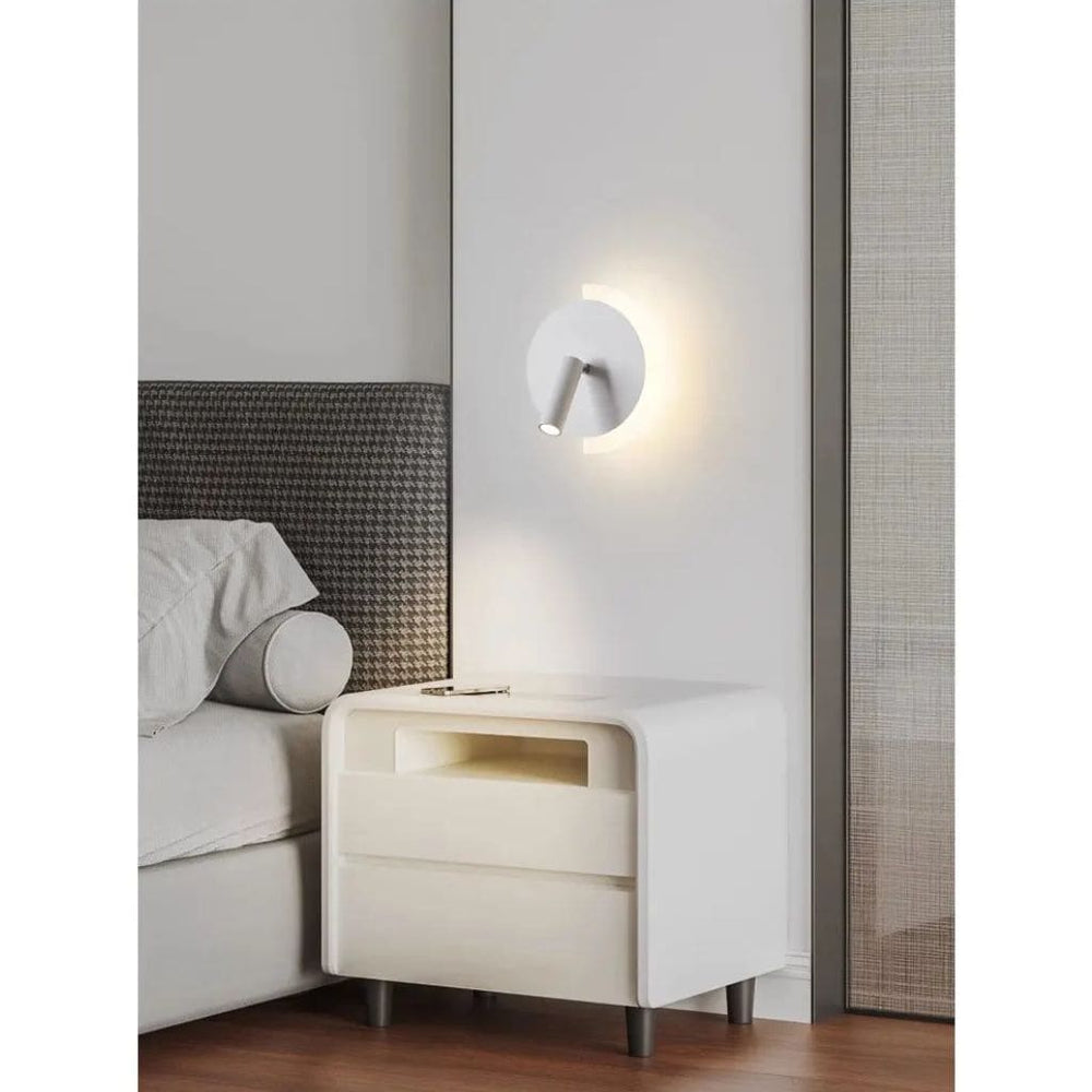 Moderne Wandlampe für Bett