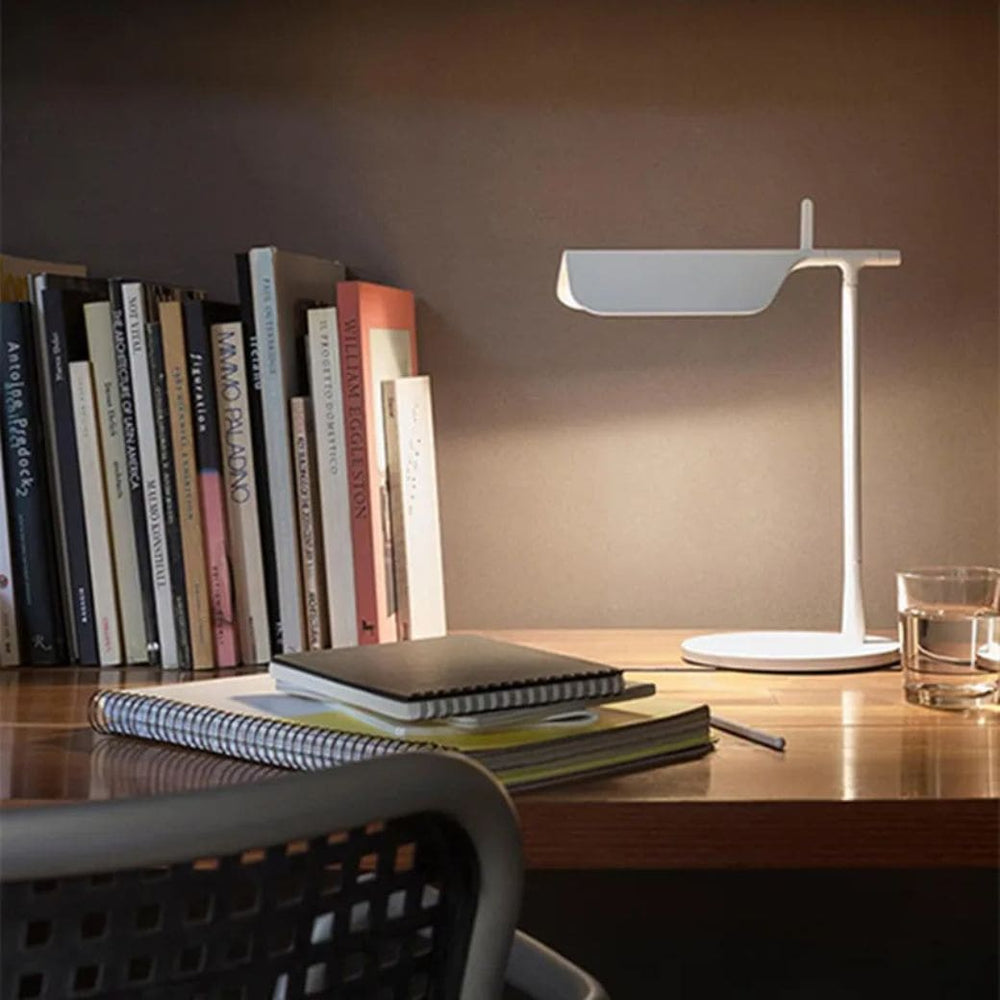 Postmoderne italienische Story -Lampe