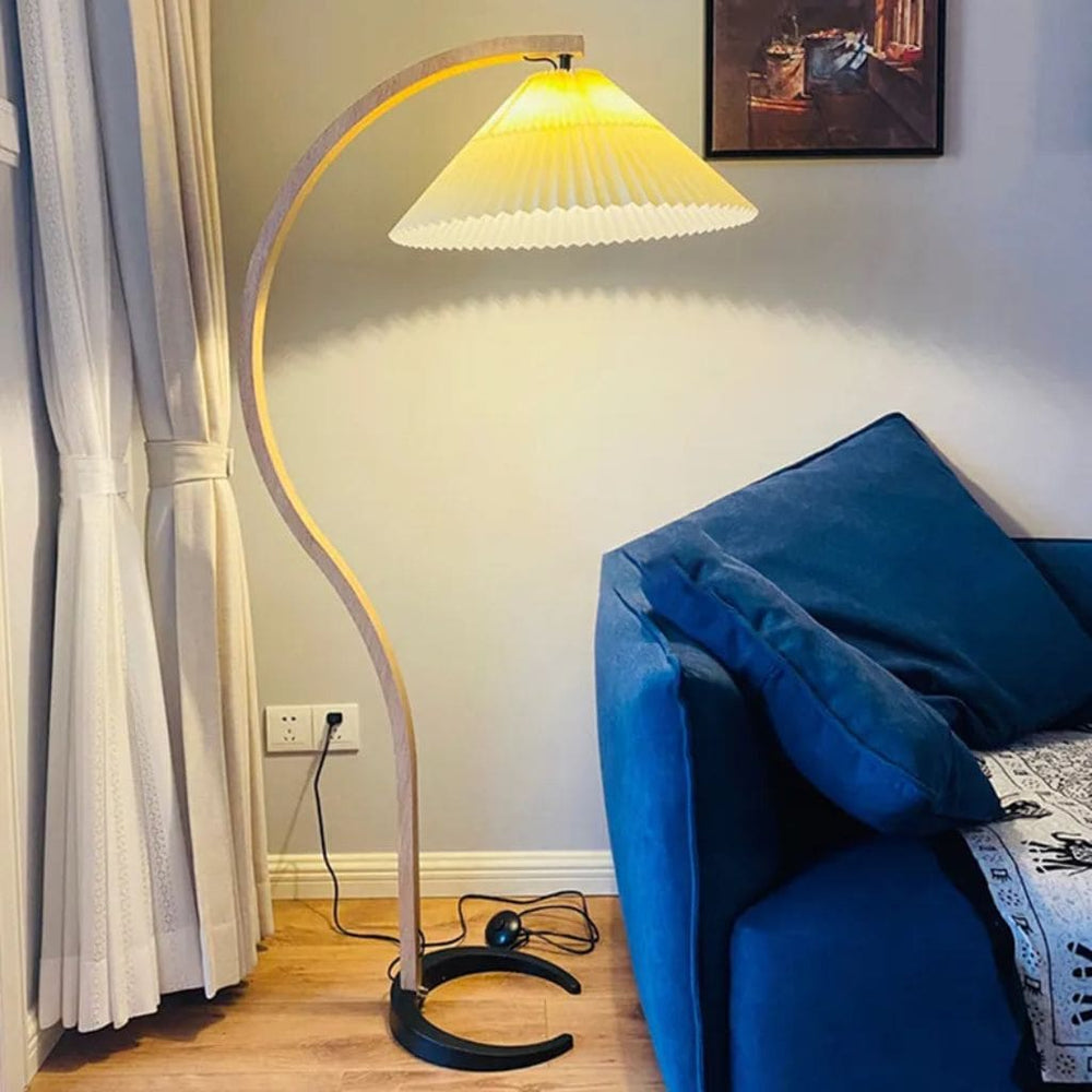 Massivholzlampe mit LED -Beleuchtung