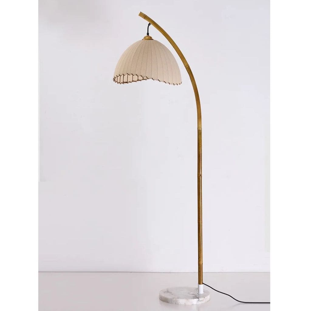 Bambusstehlampe mit Lampenschatten mit Leinwand