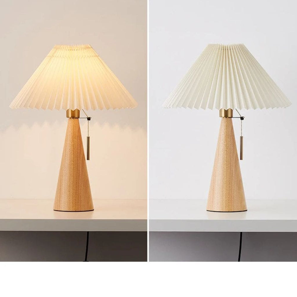 Retro gefaltete Tischlampe in festem Holz