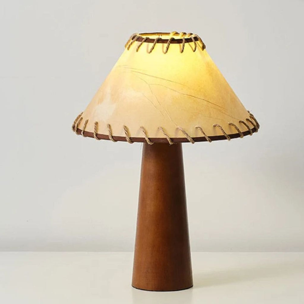 Retro -Tischlampe in festem Holz