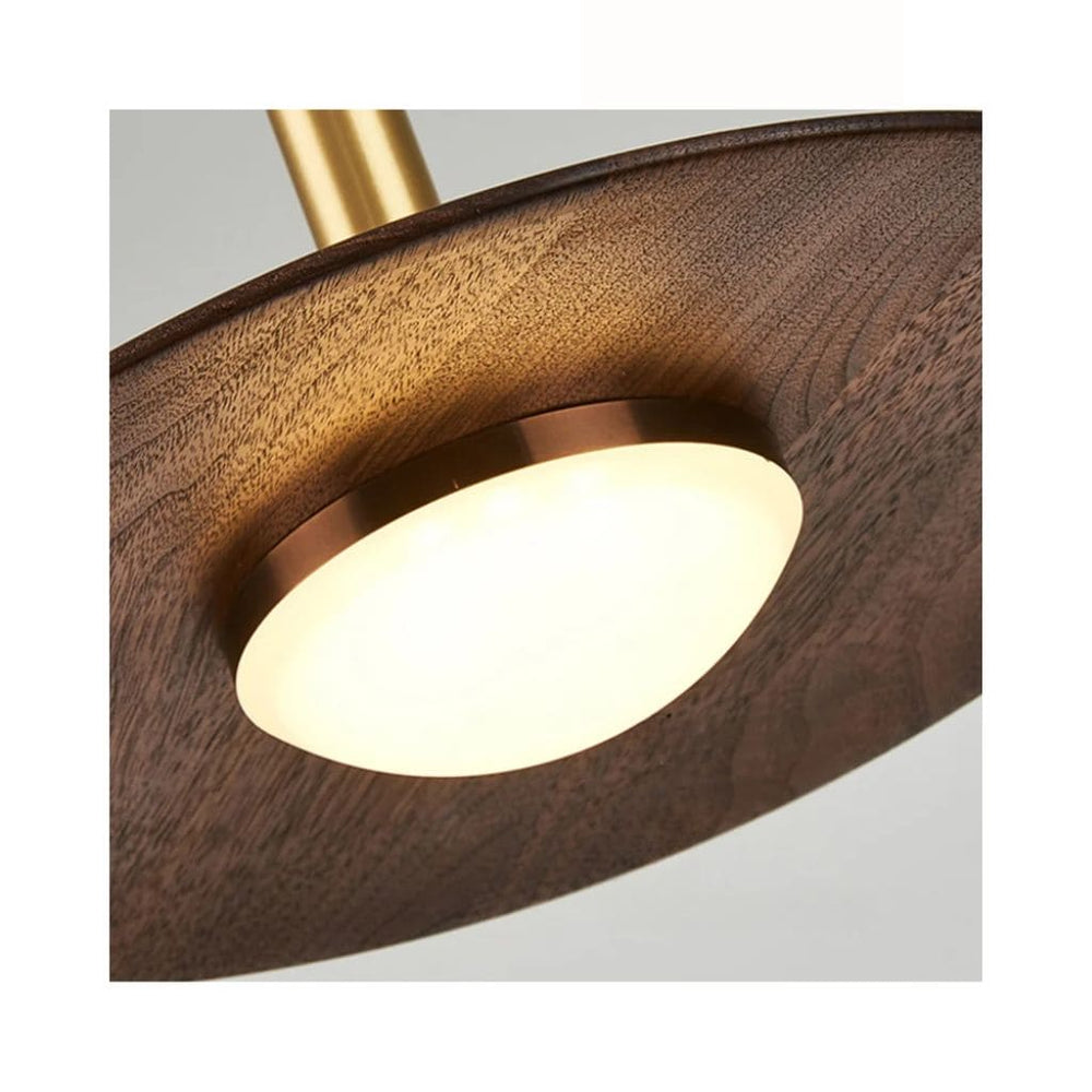 LED -Glanz in festem Holz von Noyer